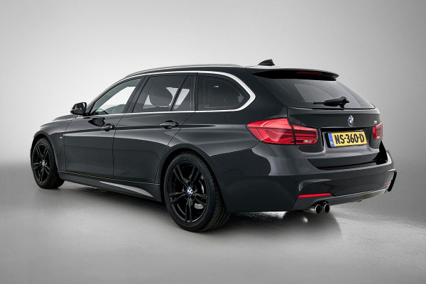 BMW 3 Serie Touring 320i Edition M Sport Shadow High Executive (NL-auto, Panorama, StoelV, Climate Con, Navi Pro, Etc)
