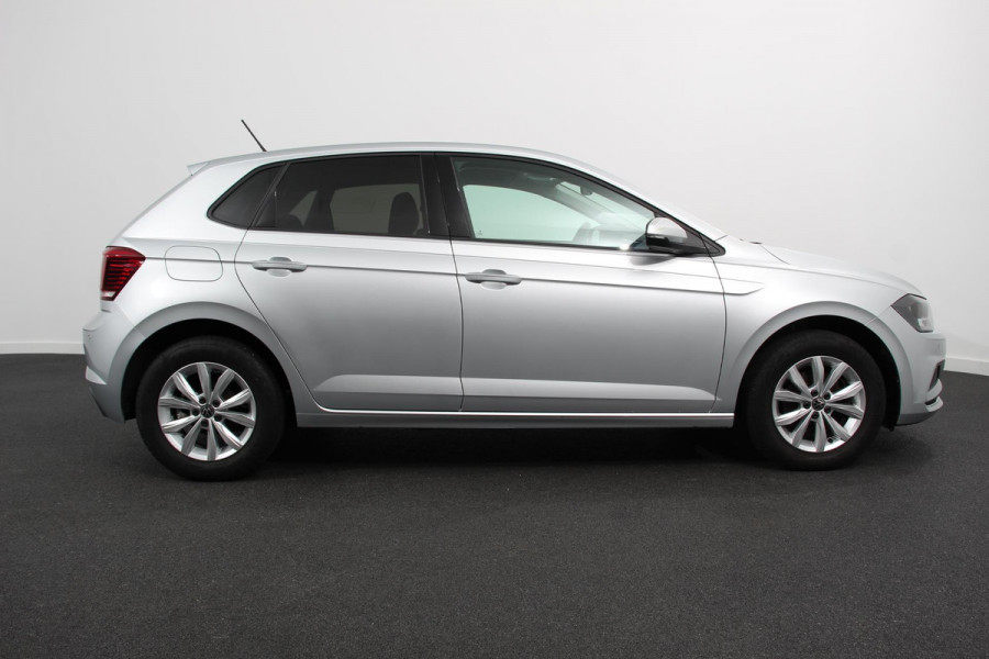 Volkswagen Polo 1.0 TSI 110pk Highline | Navigatie | Apple Carplay/Android Auto | Parkeersensoren | Adaptive cruise control | Stoelverwarming | Getinte ramen | Climatronic