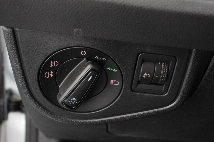 Volkswagen Polo 1.0 TSI 110pk Highline | Navigatie | Apple Carplay/Android Auto | Parkeersensoren | Adaptive cruise control | Stoelverwarming | Getinte ramen | Climatronic