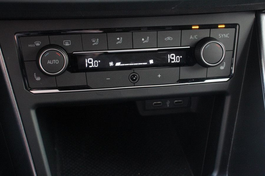 Volkswagen Polo 1.0 TSI 110pk Highline | Navigatie | Apple Carplay/Android Auto | Parkeersensoren | Adaptive cruise control | Stoelverwarming | Getinte ramen | Climatronic