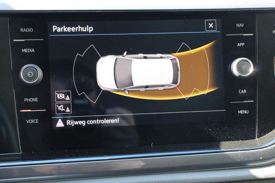 Volkswagen Polo 1.0 TSI 110pk Highline | Navigatie | Apple Carplay/Android Auto | Parkeersensoren | Adaptive cruise control | Stoelverwarming | Getinte ramen | Climatronic