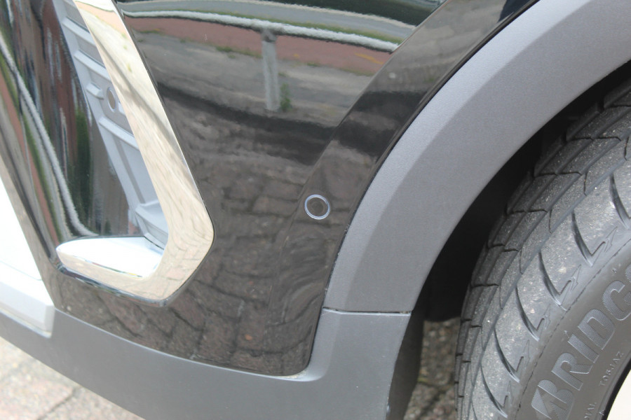 Opel Crossland 1.2 110 pk Turbo Elegance , Mooie hoge zit Climate control , Cruise control , AGR stoelen voor , Camera Navigatie , LM velgen , Parkeersensoren V+A