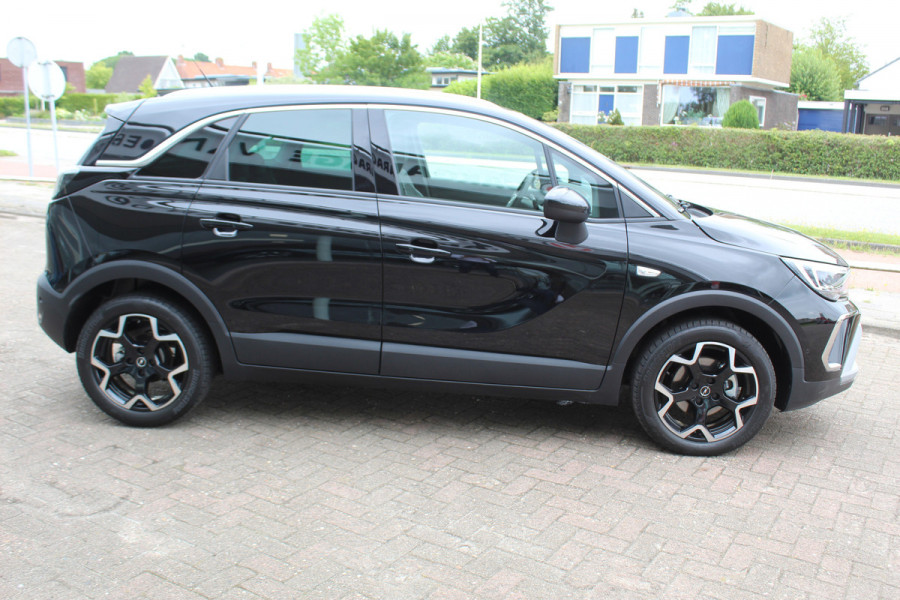 Opel Crossland 1.2 110 pk Turbo Elegance , Mooie hoge zit Climate control , Cruise control , AGR stoelen voor , Camera Navigatie , LM velgen , Parkeersensoren V+A