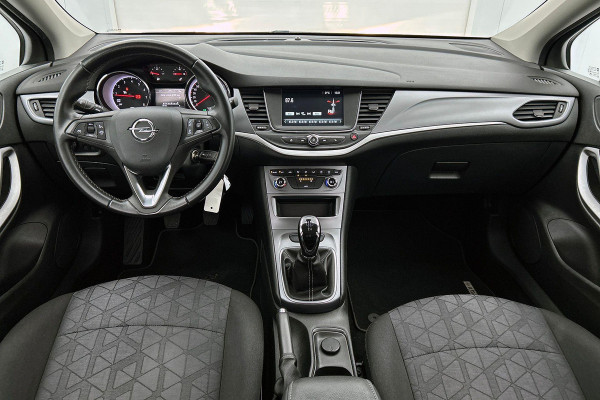 Opel Astra 1.0 Turbo 120 Jaar Edition (NAVIGATIE, CARPLAY, PARKEERSENSOREN, CLIMA, 1e EIGENAAR, GOED ONDERHOUDEN)