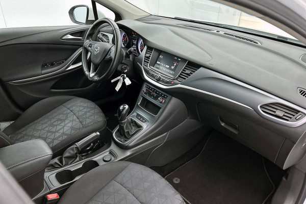Opel Astra 1.0 Turbo 120 Jaar Edition (NAVIGATIE, CARPLAY, PARKEERSENSOREN, CLIMA, 1e EIGENAAR, GOED ONDERHOUDEN)