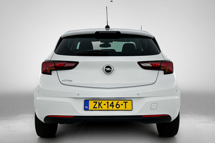 Opel Astra 1.0 Turbo 120 Jaar Edition (NAVIGATIE, CARPLAY, PARKEERSENSOREN, CLIMA, 1e EIGENAAR, GOED ONDERHOUDEN)