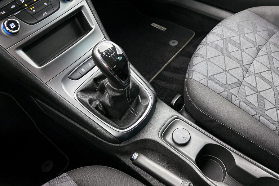 Opel Astra 1.0 Turbo 120 Jaar Edition (NAVIGATIE, CARPLAY, PARKEERSENSOREN, CLIMA, 1e EIGENAAR, GOED ONDERHOUDEN)