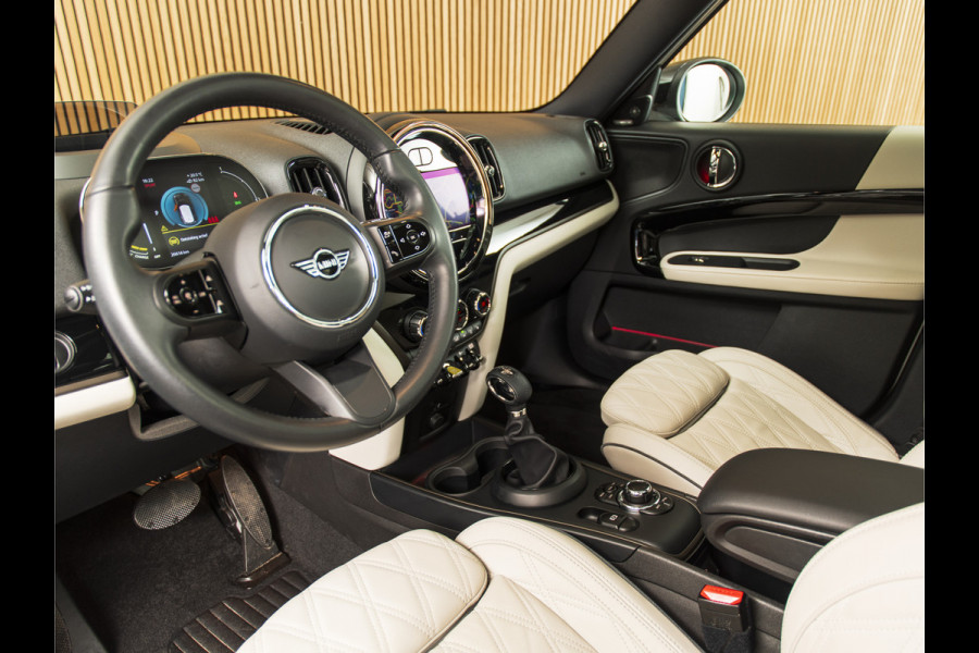 MINI Countryman 2.0 Cooper SE ALL4 Classic PANO-H/K-LEDER-HUD-18"