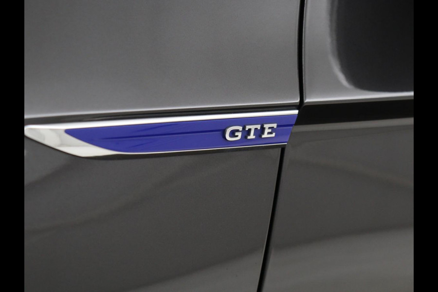 Volkswagen Passat 1.4 TSI PHEV GTE | Leder | Stoelverwarming | 360 camera | Matrix LED | Trekhaak | Carplay | Massage | Navigatie | Adaptive cruise | Achterbankverwarming