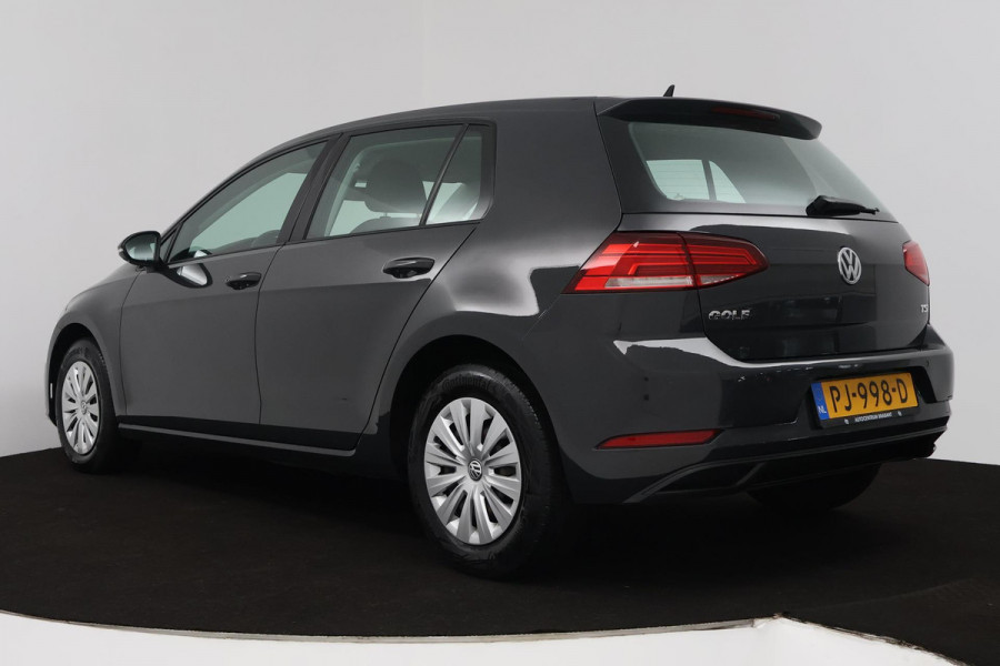 Volkswagen Golf 1.0 TSI Comfortline (PARKEERSENSOREN, CRUISE CONTROL, NAVIGATIE, CARPLAY, NL-AUTO)