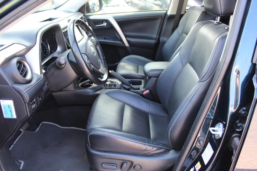 Toyota RAV4 2.5 Hybrid Executive LEDER RONDOM CAMERA NAVI MULTIMEDIA SENSOREN
