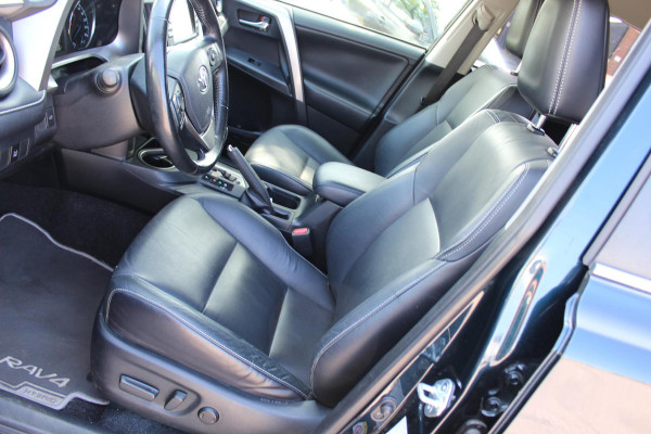 Toyota RAV4 2.5 Hybrid Executive LEDER RONDOM CAMERA NAVI MULTIMEDIA SENSOREN