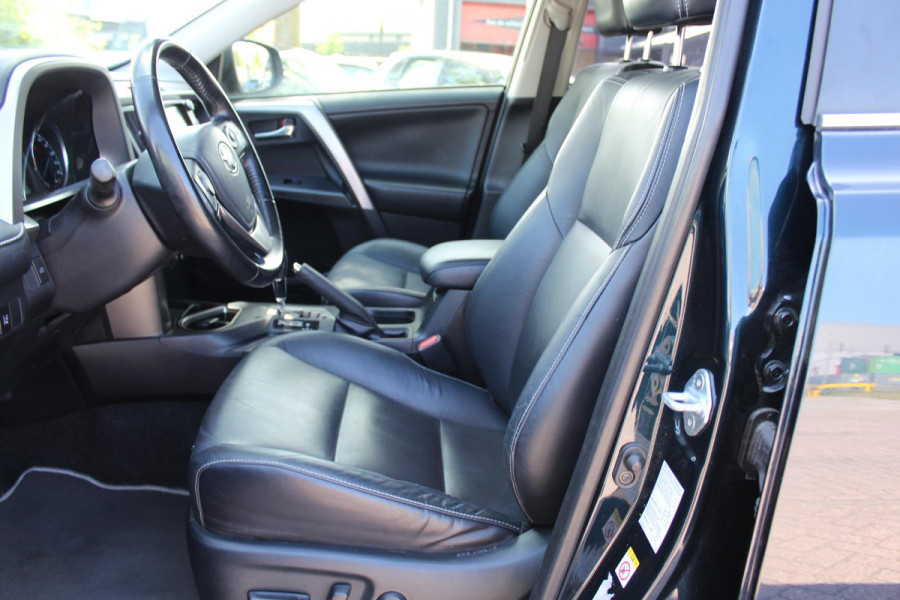 Toyota RAV4 2.5 Hybrid Executive LEDER RONDOM CAMERA NAVI MULTIMEDIA SENSOREN