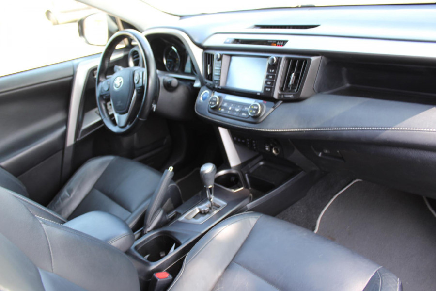 Toyota RAV4 2.5 Hybrid Executive LEDER RONDOM CAMERA NAVI MULTIMEDIA SENSOREN