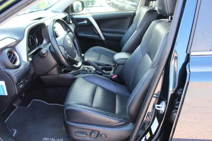 Toyota RAV4 2.5 Hybrid Executive LEDER RONDOM CAMERA NAVI MULTIMEDIA SENSOREN