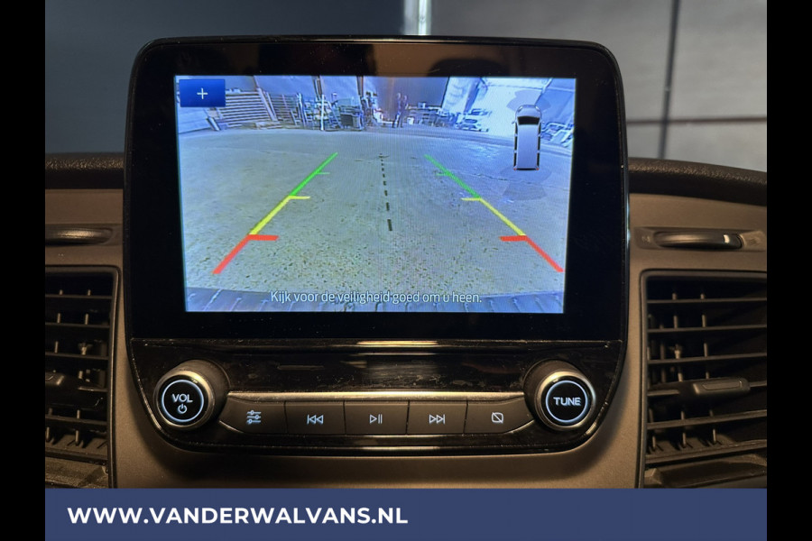 Ford Transit Custom 2.0 TDCI L2H1 Euro6 Airco | Navigatie | Camera | Stoelverwarming | 2800kg trekvermogen cruisecontrol, parkeersensoren, LED, bijrijdersbank, verwarmde voorruit