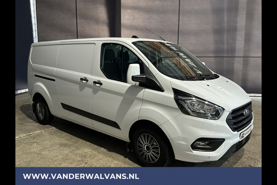 Ford Transit Custom 2.0 TDCI L2H1 Euro6 Airco | Navigatie | Camera | Stoelverwarming | 2800kg trekvermogen cruisecontrol, parkeersensoren, LED, bijrijdersbank, verwarmde voorruit