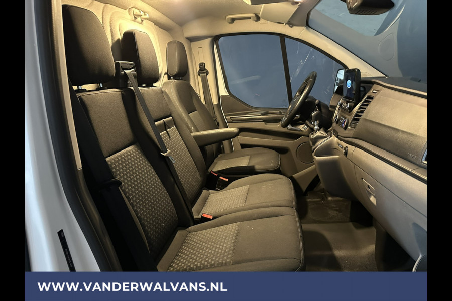Ford Transit Custom 2.0 TDCI L2H1 Euro6 Airco | Navigatie | Camera | Stoelverwarming | 2800kg trekvermogen cruisecontrol, parkeersensoren, LED, bijrijdersbank, verwarmde voorruit