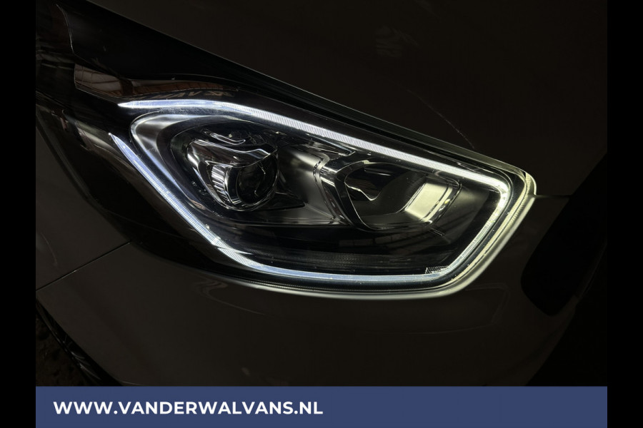 Ford Transit Custom 2.0 TDCI L2H1 Euro6 Airco | Navigatie | Camera | Stoelverwarming | 2800kg trekvermogen cruisecontrol, parkeersensoren, LED, bijrijdersbank, verwarmde voorruit