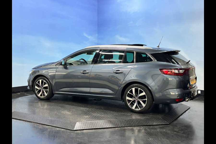 Renault MEGANE Estate 1.3 TCe Bose Automaat | Navi | Clima | Cruise | PDC | Open dak | Trekhaak