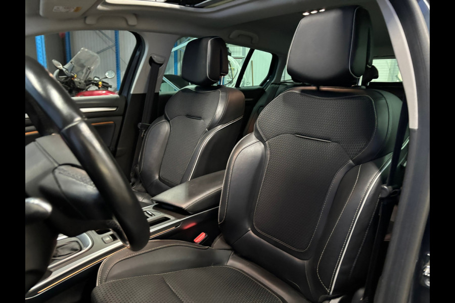 Renault MEGANE Estate 1.3 TCe Bose Automaat | Navi | Clima | Cruise | PDC | Open dak | Trekhaak