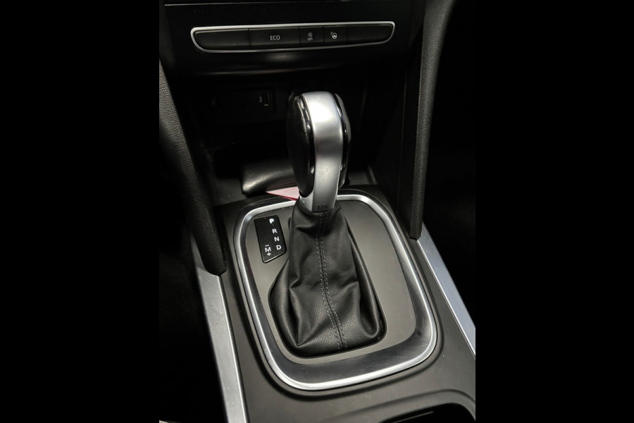 Renault MEGANE Estate 1.3 TCe Bose Automaat | Navi | Clima | Cruise | PDC | Open dak | Trekhaak