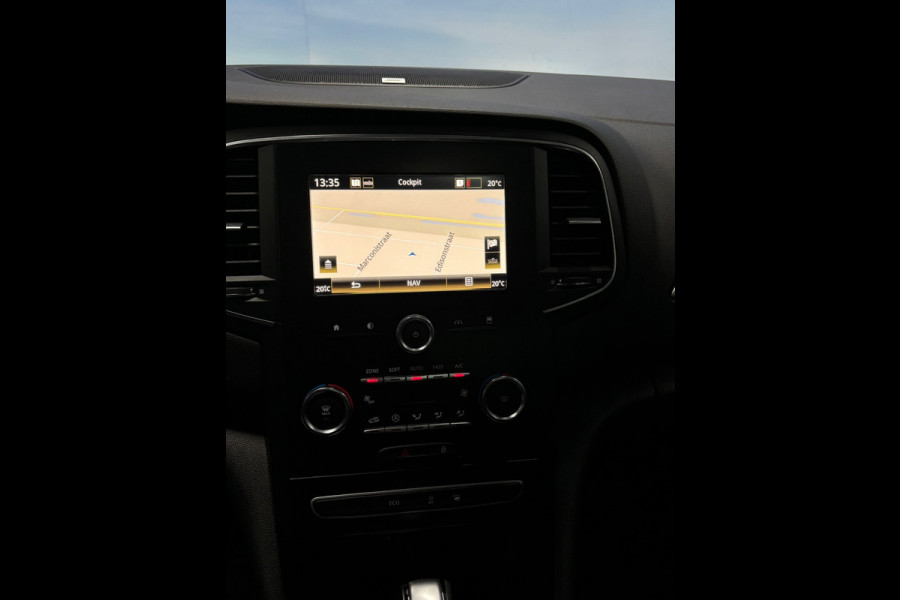 Renault MEGANE Estate 1.3 TCe Bose Automaat | Navi | Clima | Cruise | PDC | Open dak | Trekhaak