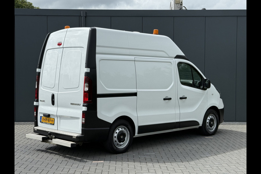 Renault Trafic 2.0 dCi 145 PK / L1H2 / ALUCA INRICHTING / TREKHAAK / AIRCO / CRUISE / CAMERA / LED