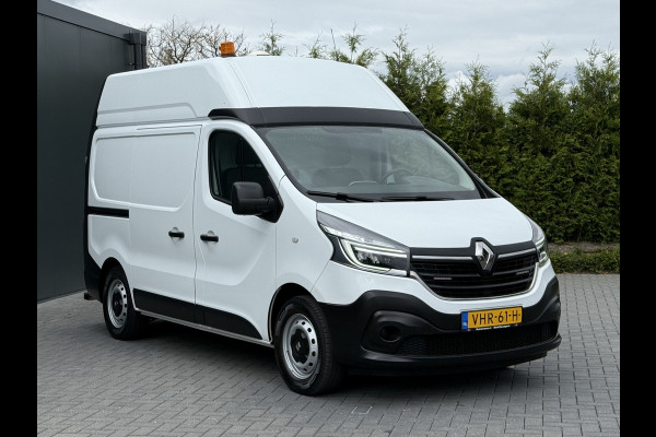 Renault Trafic 2.0 dCi 145 PK / L1H2 / ALUCA INRICHTING / TREKHAAK / AIRCO / CRUISE / CAMERA / LED