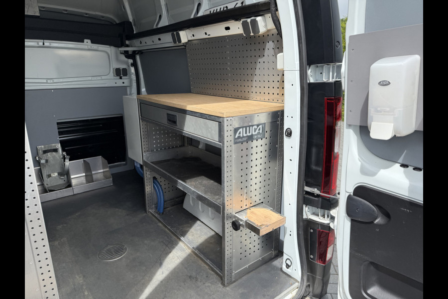 Renault Trafic 2.0 dCi 145 PK / L1H2 / ALUCA INRICHTING / TREKHAAK / AIRCO / CRUISE / CAMERA / LED