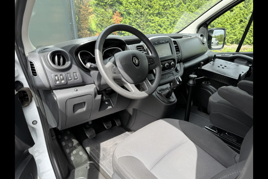 Renault Trafic 2.0 dCi 145 PK / L1H2 / ALUCA INRICHTING / TREKHAAK / AIRCO / CRUISE / CAMERA / LED
