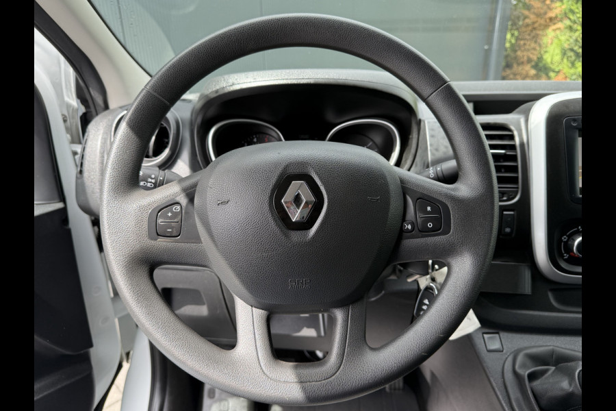 Renault Trafic 2.0 dCi 145 PK / L1H2 / ALUCA INRICHTING / TREKHAAK / AIRCO / CRUISE / CAMERA / LED