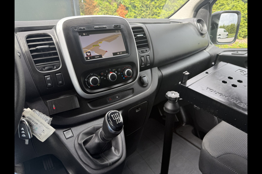 Renault Trafic 2.0 dCi 145 PK / L1H2 / ALUCA INRICHTING / TREKHAAK / AIRCO / CRUISE / CAMERA / LED