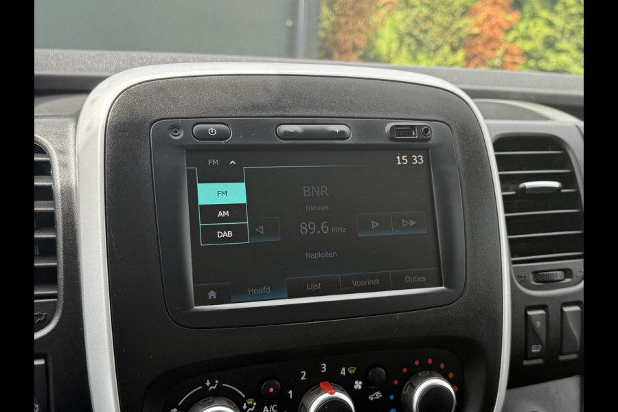 Renault Trafic 2.0 dCi 145 PK / L1H2 / ALUCA INRICHTING / TREKHAAK / AIRCO / CRUISE / CAMERA / LED