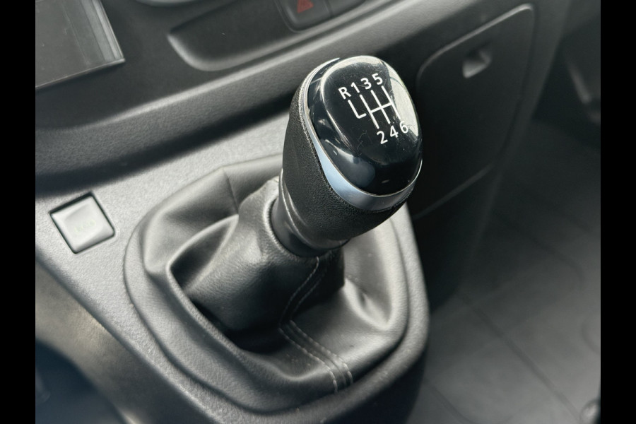 Renault Trafic 2.0 dCi 145 PK / L1H2 / ALUCA INRICHTING / TREKHAAK / AIRCO / CRUISE / CAMERA / LED