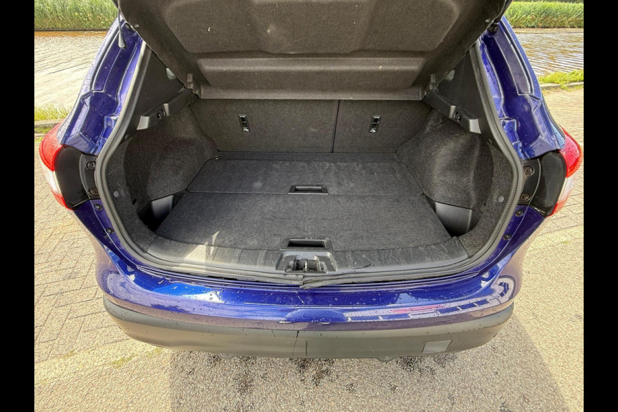 Nissan QASHQAI 1.2 Business Edition / panorama / leer / navi / clima