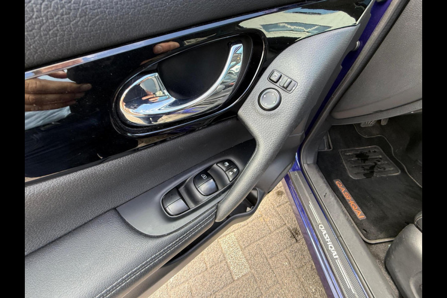Nissan QASHQAI 1.2 Business Edition / panorama / leer / navi / clima