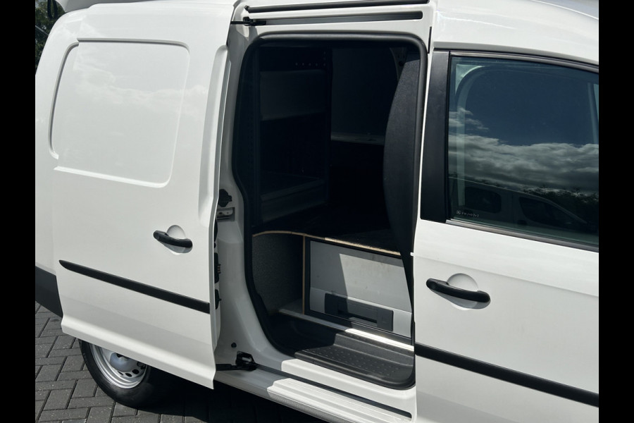 Volkswagen Caddy Maxi 2.0 TDI 102 PK / L2H1 / 1e EIG. / INRICHTING / CAMERA / AIRCO / CRUISE / NAVI / ACHTERKLEP