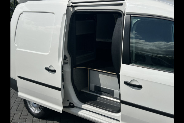Volkswagen Caddy Maxi 2.0 TDI 102 PK / L2H1 / 1e EIG. / INRICHTING / CAMERA / AIRCO / CRUISE / NAVI / ACHTERKLEP