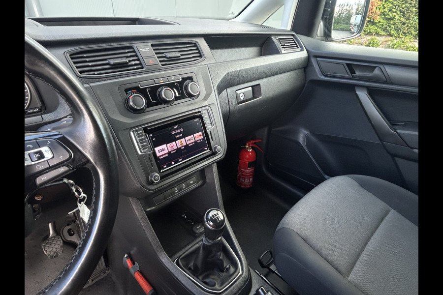 Volkswagen Caddy Maxi 2.0 TDI 102 PK / L2H1 / 1e EIG. / INRICHTING / CAMERA / AIRCO / CRUISE / NAVI / ACHTERKLEP