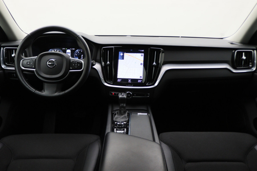 Volvo V60 2.0 T4 Momentum Pro