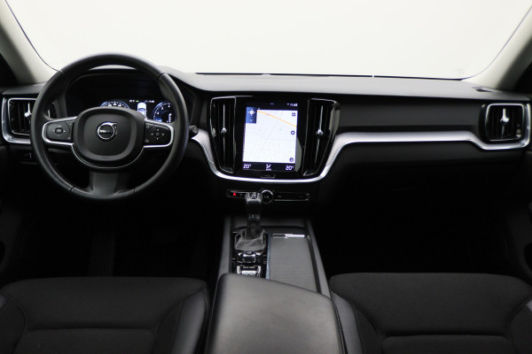 Volvo V60 2.0 T4 Momentum Pro