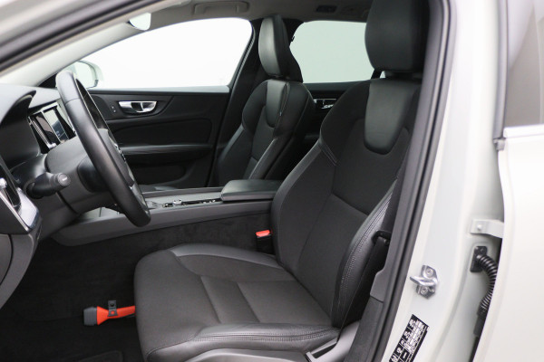 Volvo V60 2.0 T4 Momentum Pro