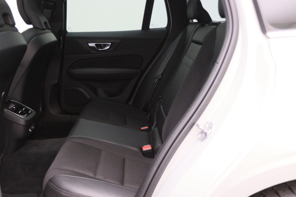 Volvo V60 2.0 T4 Momentum Pro