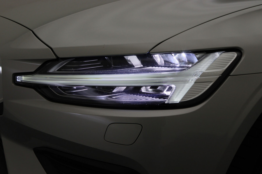 Volvo V60 2.0 T4 Momentum Pro