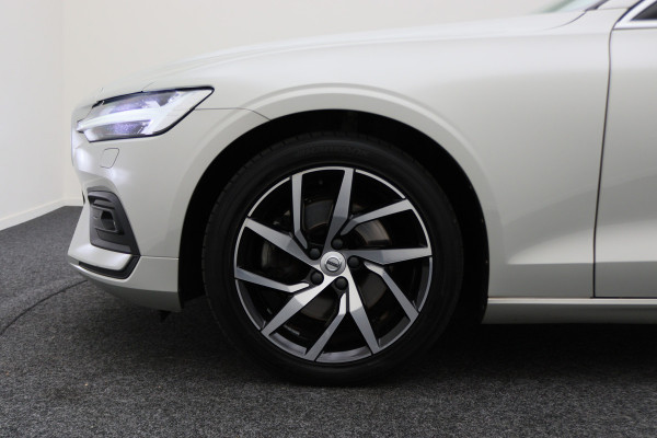 Volvo V60 2.0 T4 Momentum Pro