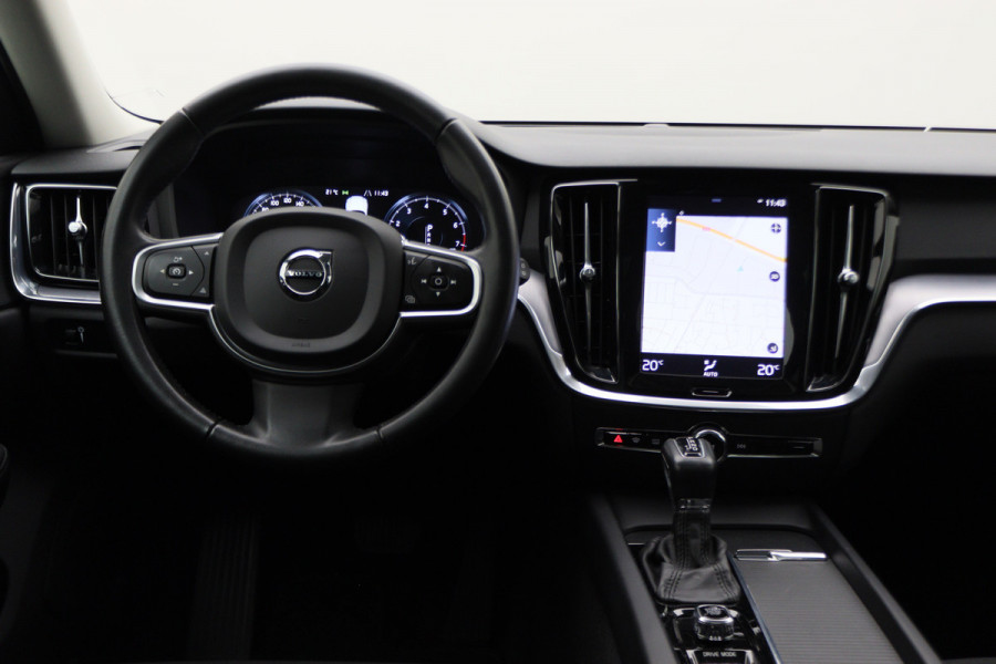 Volvo V60 2.0 T4 Momentum Pro