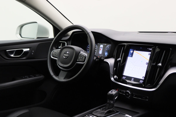Volvo V60 2.0 T4 Momentum Pro