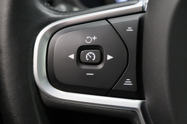 Volvo V60 2.0 T4 Momentum Pro