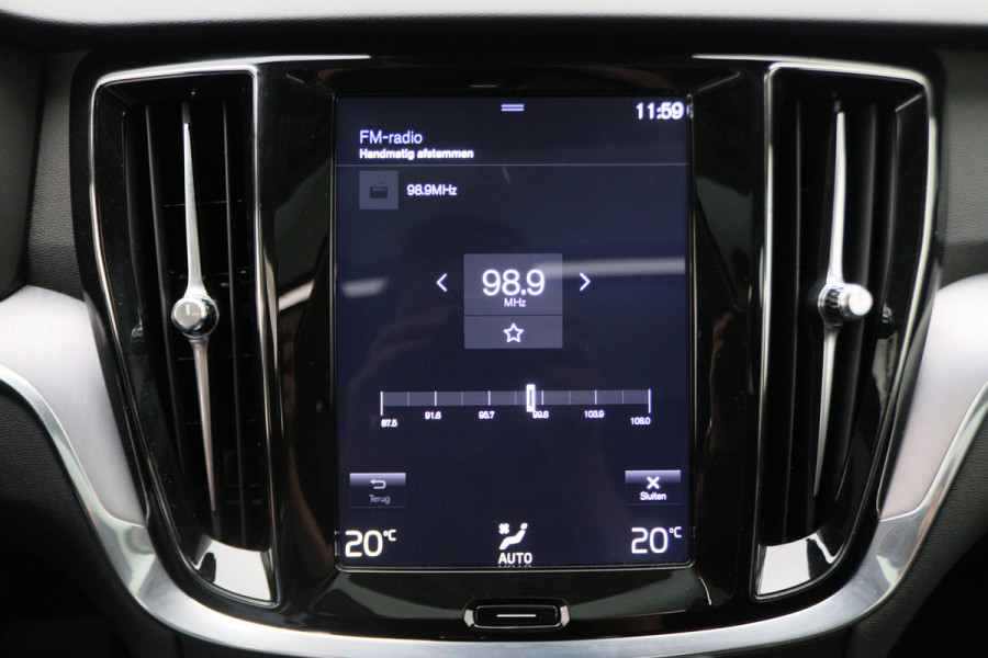 Volvo V60 2.0 T4 Momentum Pro